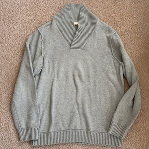 DKNY V-Neck Sweater in Light Gray